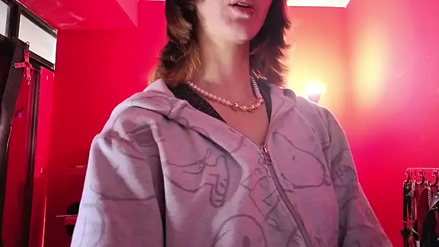 Ambar Roux  online show from 03/09/26, 06:01