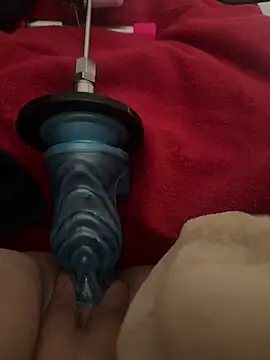 luisa1 online show from 10/26/25, 08:15