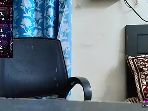 Reika 01 online show from 06/10/26, 12:11