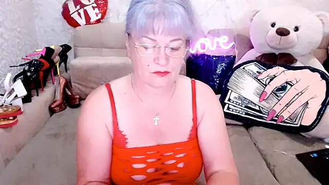 Snapshot of SiberiabBerry chatting on 05/18/26, 03:24 SiberiabBerry online show from 05/18/26, 03:24