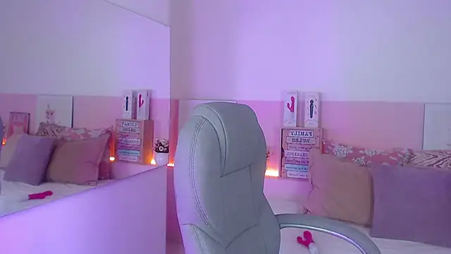 violeta leon online show from 02/25/25, 05:41