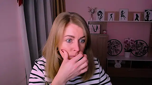 Hot Milady online show from 12/16/24, 07:48