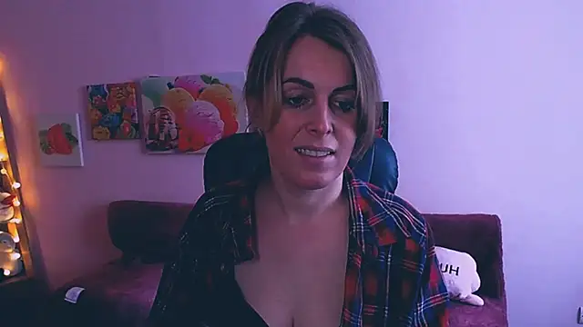 Hot Milady online show from 02/13/25, 08:06