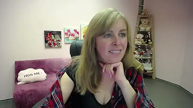 Hot Milady online show from 10/01/25, 07:47