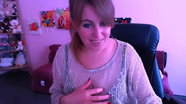 Hot Milady online show from 04/21/26, 07:47