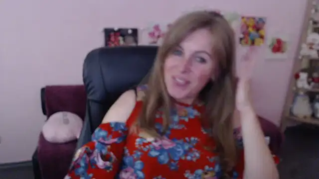 Snapshot of Hot_Milady chatting on 06/19/26, 07:23 Hot Milady online show from 06/19/26, 07:23