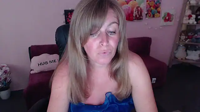 Snapshot of Hot_Milady chatting on 07/07/26, 07:45 Hot Milady online show from 07/07/26, 07:45