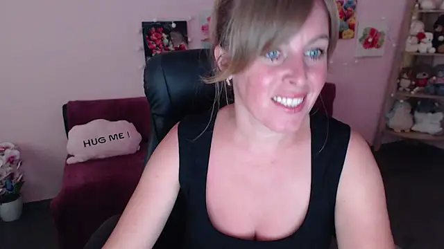 Snapshot of Hot_Milady chatting on 07/08/26, 07:57 Hot Milady online show from 07/08/26, 07:57