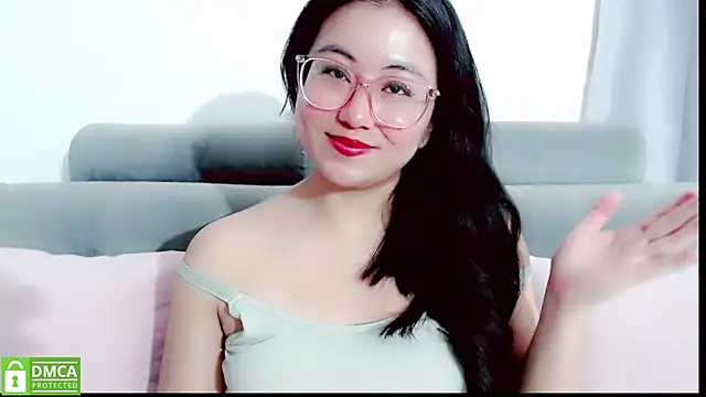 Snapshot of mariana_katto chatting on 02/20/26, 05:35 mariana katto online show from 02/20/26, 05:35