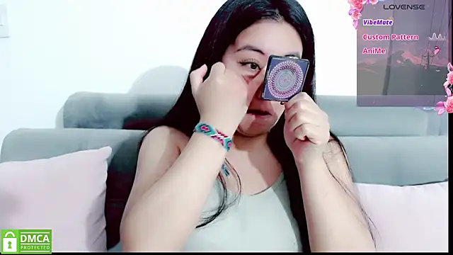 Snapshot of mariana_katto chatting on 05/15/26, 06:04 mariana katto online show from 05/15/26, 06:04
