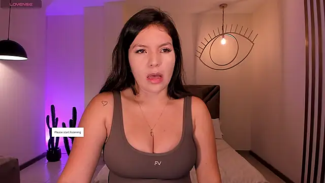 ValeriaRoldanX online show from 05/17/26, 11:17