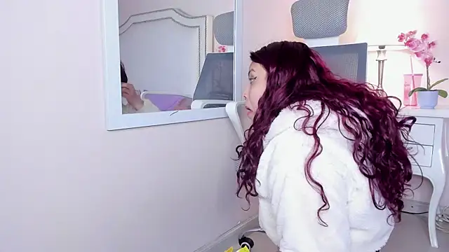 KIMAPRIL online show from 11/29/25, 10:18