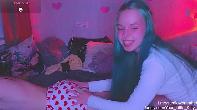 812sunflowerinahat online show from 02/15/25, 01:49