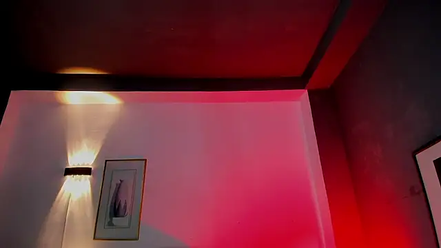 Travistanner 28 online show from 12/14/25, 04:34