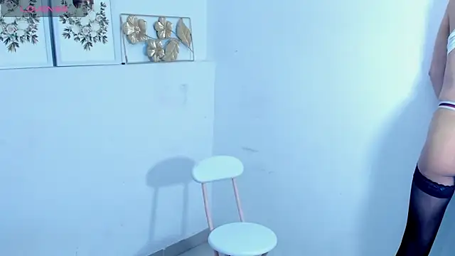 FRAN DESS online show from 03/04/25, 01:55