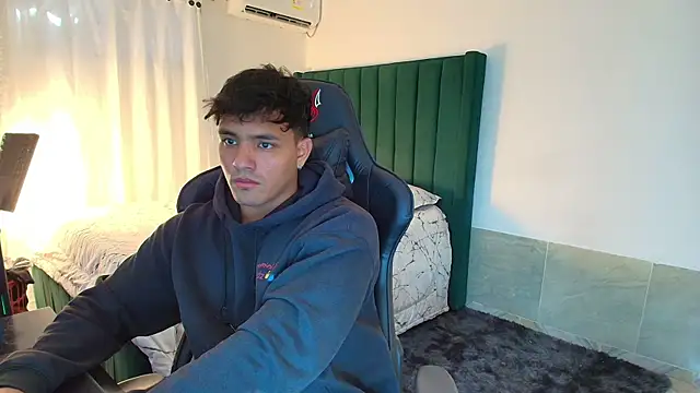 man dur07 online show from 12/21/25, 08:05