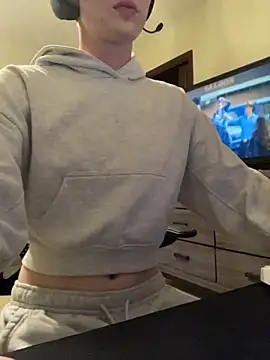 Snapshot of YourFavTwinkie chatting on 03/26/26, 03:56 YourFavTwinkie online show from 03/26/26, 03:56