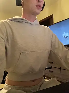 Snapshot of YourFavTwinkie chatting on 03/29/26, 03:28 YourFavTwinkie online show from 03/29/26, 03:28