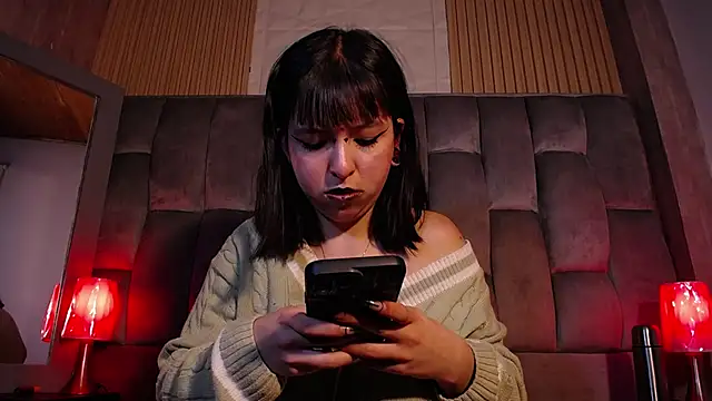 kittyhouse hs online show from 01/30/25, 08:32