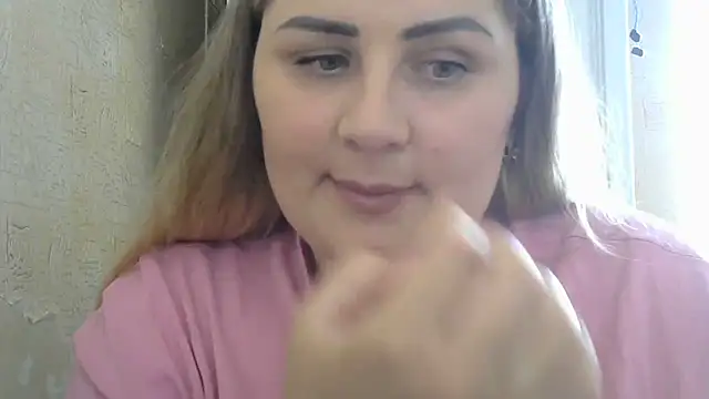 Snapshot of Honeydew-Waves chatting on 05/15/26, 10:33 Honeydew-Waves online show from 05/15/26, 10:33