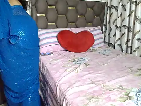 CUTE princess 143 online show from 12/03/25, 02:04