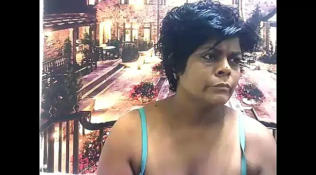 Snapshot of indianCherryPie chatting on 01/21/25, 06:02 indianCherryPie online show from 01/21/25, 06:02