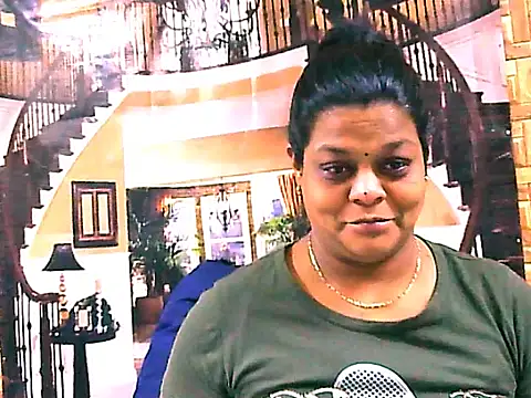 Snapshot of indianCherryPie chatting on 09/26/25, 05:44 indianCherryPie online show from 09/26/25, 05:44