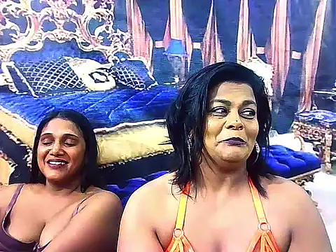 indianCherryPie online show from 11/17/25, 10:32