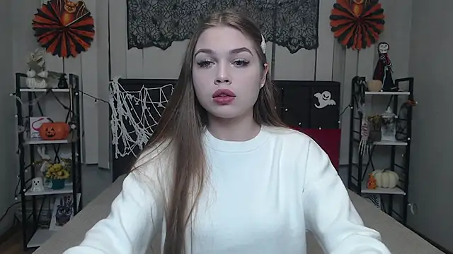 Snapshot of LaraPika chatting on 10/21/25, 05:08 LaraPika online show from 10/21/25, 05:08