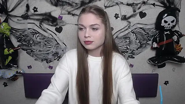 LaraPika online show from 10/25/25, 05:08