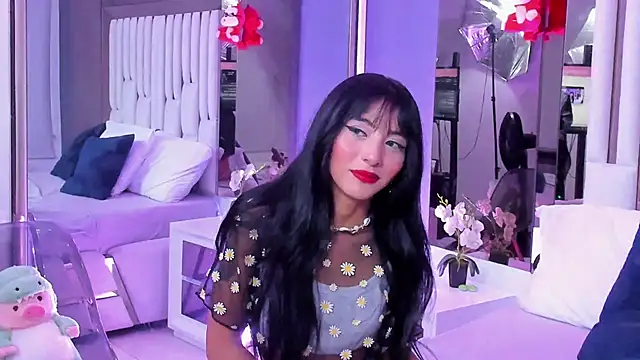 Snapshot of Kitty_Eliffe chatting on 02/11/25, 10:28 Kitty Eliffe online show from 02/11/25, 10:28