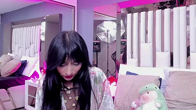 Snapshot of Kitty_Eliffe chatting on 03/06/25, 10:36 Kitty Eliffe online show from 03/06/25, 10:36