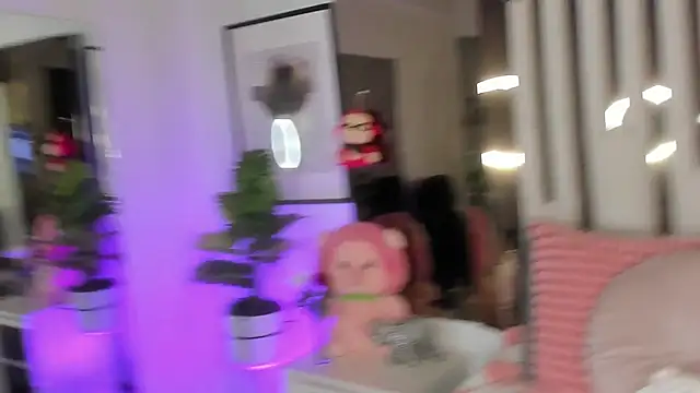 Snapshot of Kitty_Eliffe chatting on 10/02/25, 09:33 Kitty Eliffe online show from 10/02/25, 09:33