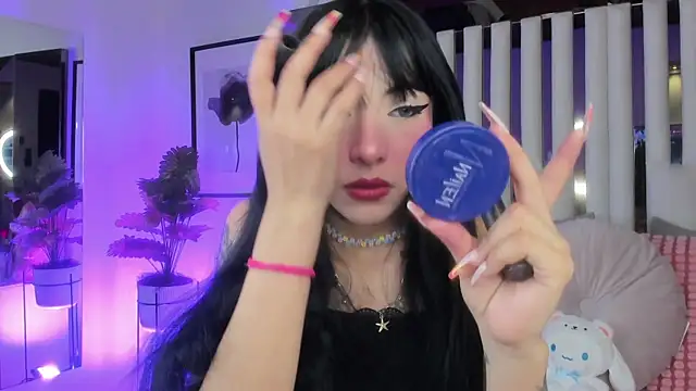 Snapshot of Kitty_Eliffe chatting on 10/04/25, 09:46 Kitty Eliffe online show from 10/04/25, 09:46