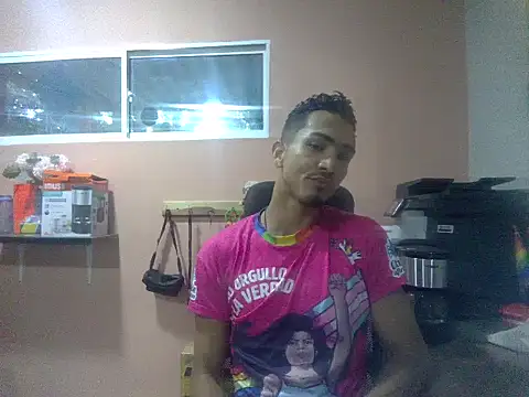 jeremy scott online show from 09/16/25, 01:56