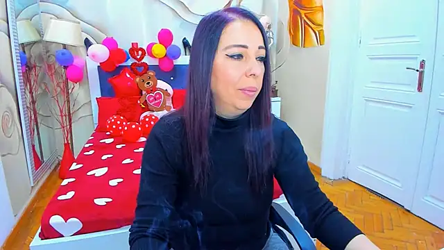 LauraSin online show from 02/16/25, 04:42