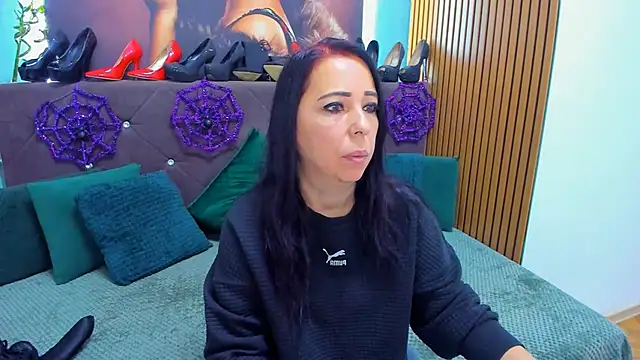 LauraSin online show from 10/25/25, 03:36