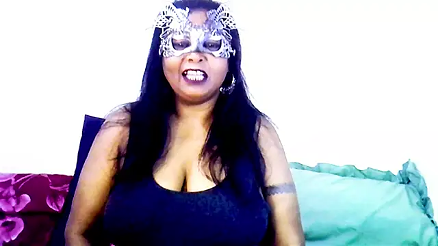 Snapshot of Mysterylady143 chatting on 06/25/26, 06:12 Mysterylady143 online show from 06/25/26, 06:12