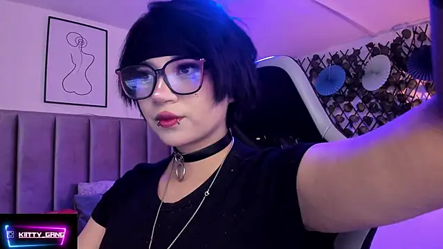 Kitty Gang online show from 04/07/26, 01:39