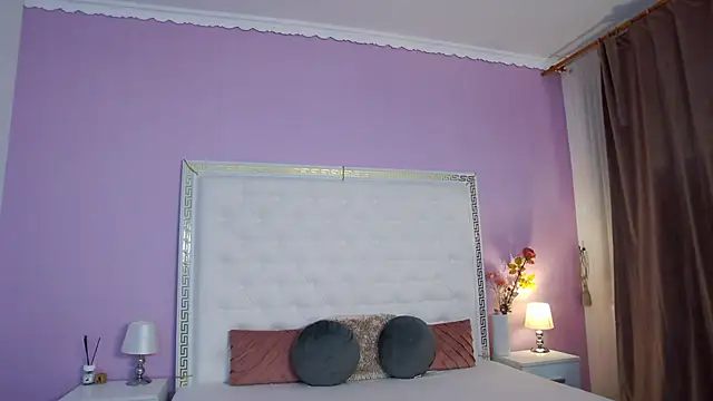 Lenna Paul online show from 01/17/26, 05:12