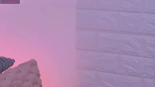 Ariel  Blossom online show from 10/17/25, 05:32