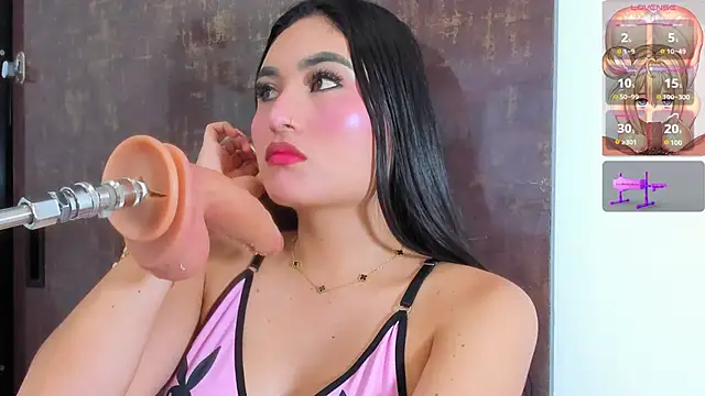 dazhia lee online show from 10/28/25, 08:00