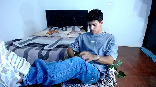 freddy romas online show from 09/29/25, 01:55