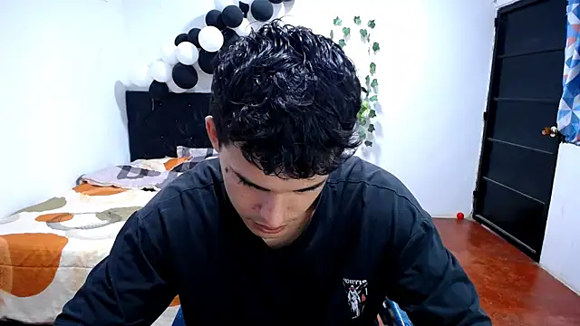 freddy romas online show from 11/17/25, 02:12