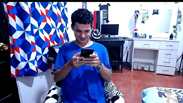 Snapshot of freddy_romas chatting on 03/17/26, 01:54 freddy romas online show from 03/17/26, 01:54