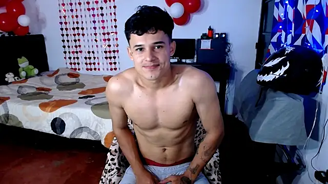 Snapshot of freddy_romas chatting on 04/17/26, 12:30 freddy romas online show from 04/17/26, 12:30