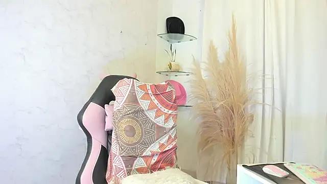 Leslie browm online show from 02/16/26, 11:45