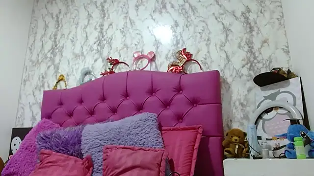 AlexaFontana online show from 04/21/26, 01:53