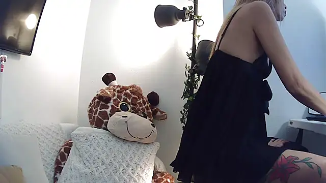 mysterymel online show from 03/08/25, 05:22