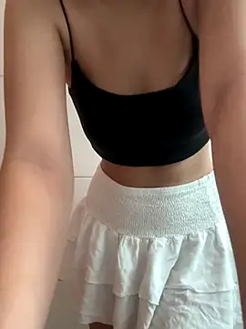 Pinkoficial online show from 09/13/25, 04:18